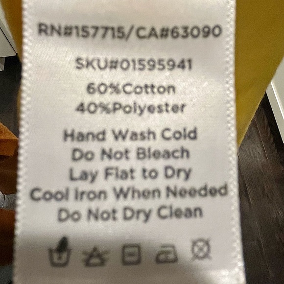 Netflix Stranger Things Surfer Boy Pizza Graphic Tee Shirt - Picture 10 of 16